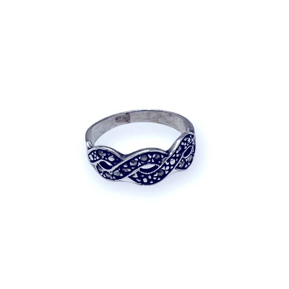 Sterling silver marcasite ring 925